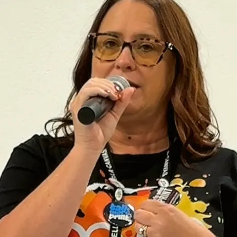 Wendy Graves